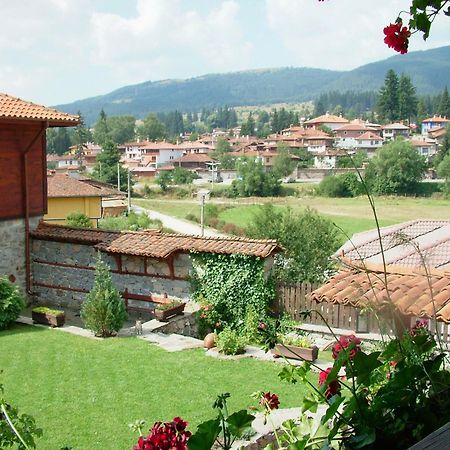Hadji Neikovi Guest Houses Koprivshtitsa Esterno foto