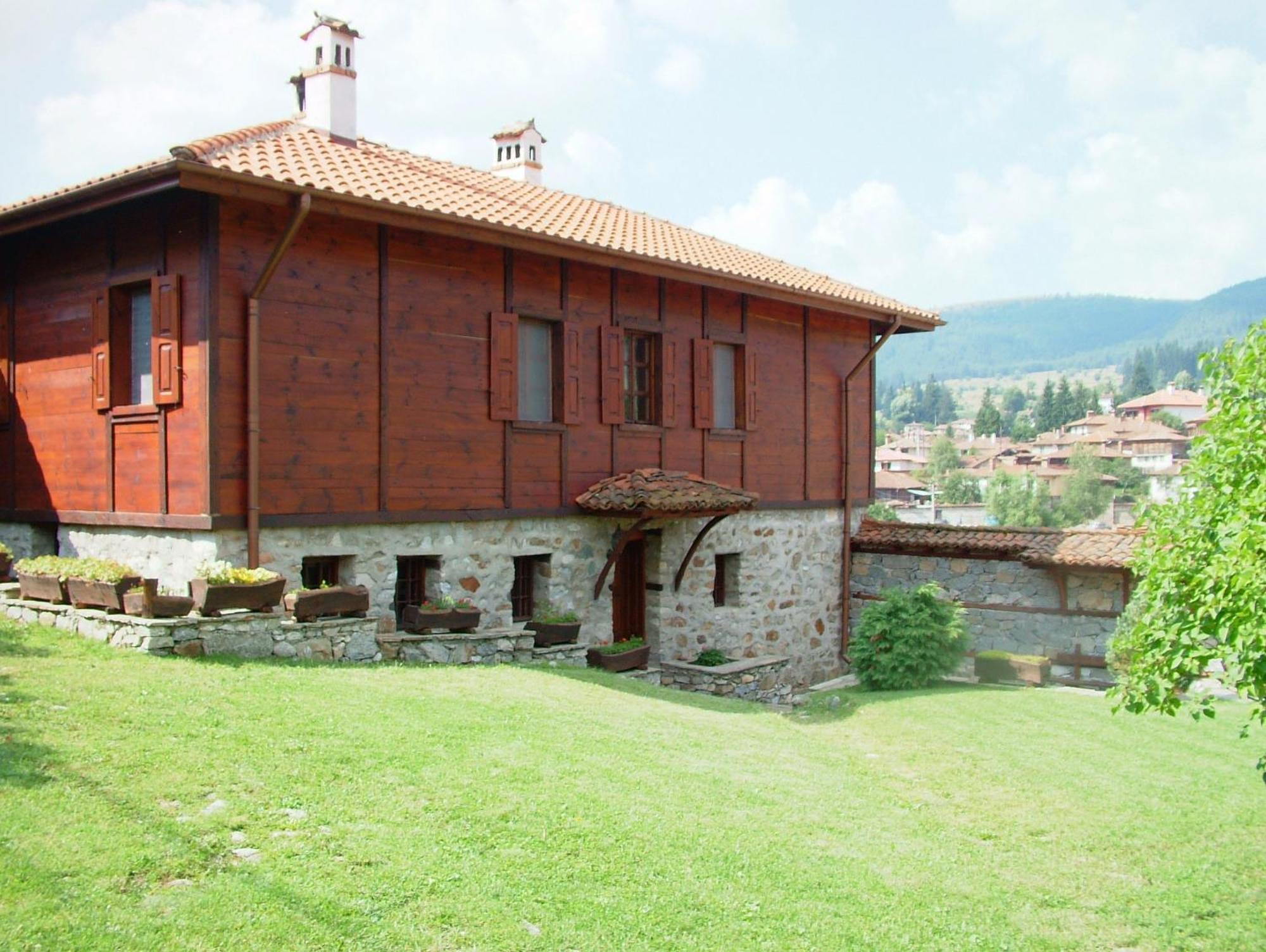 Hadji Neikovi Guest Houses Koprivshtitsa Esterno foto