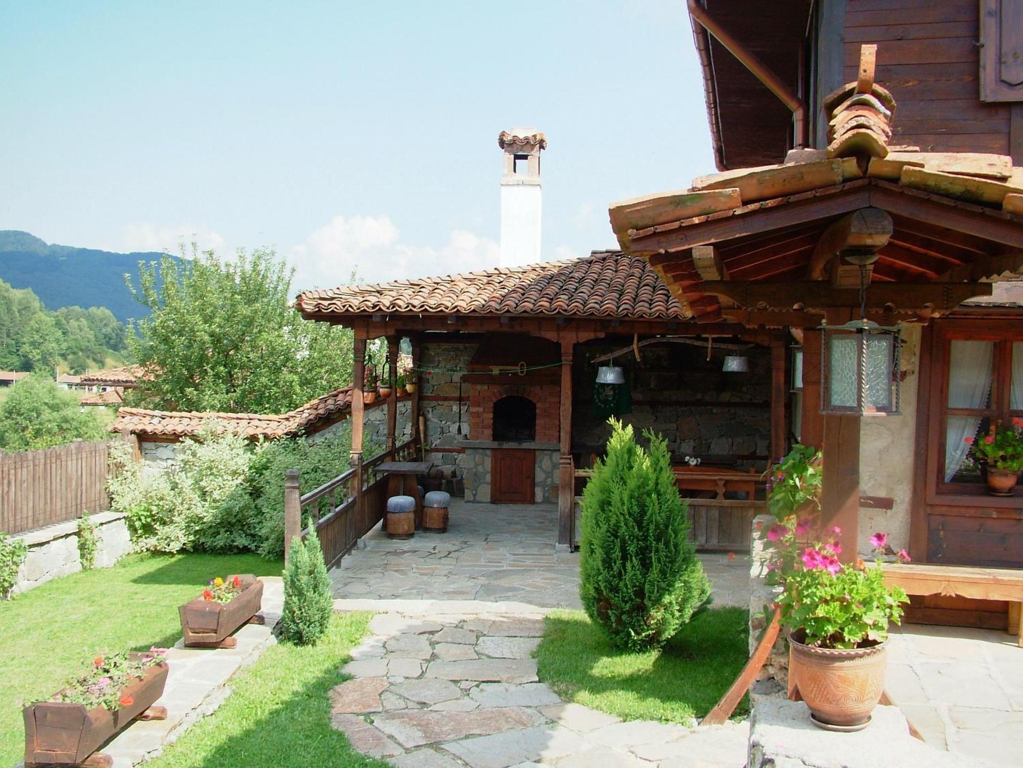 Hadji Neikovi Guest Houses Koprivshtitsa Esterno foto