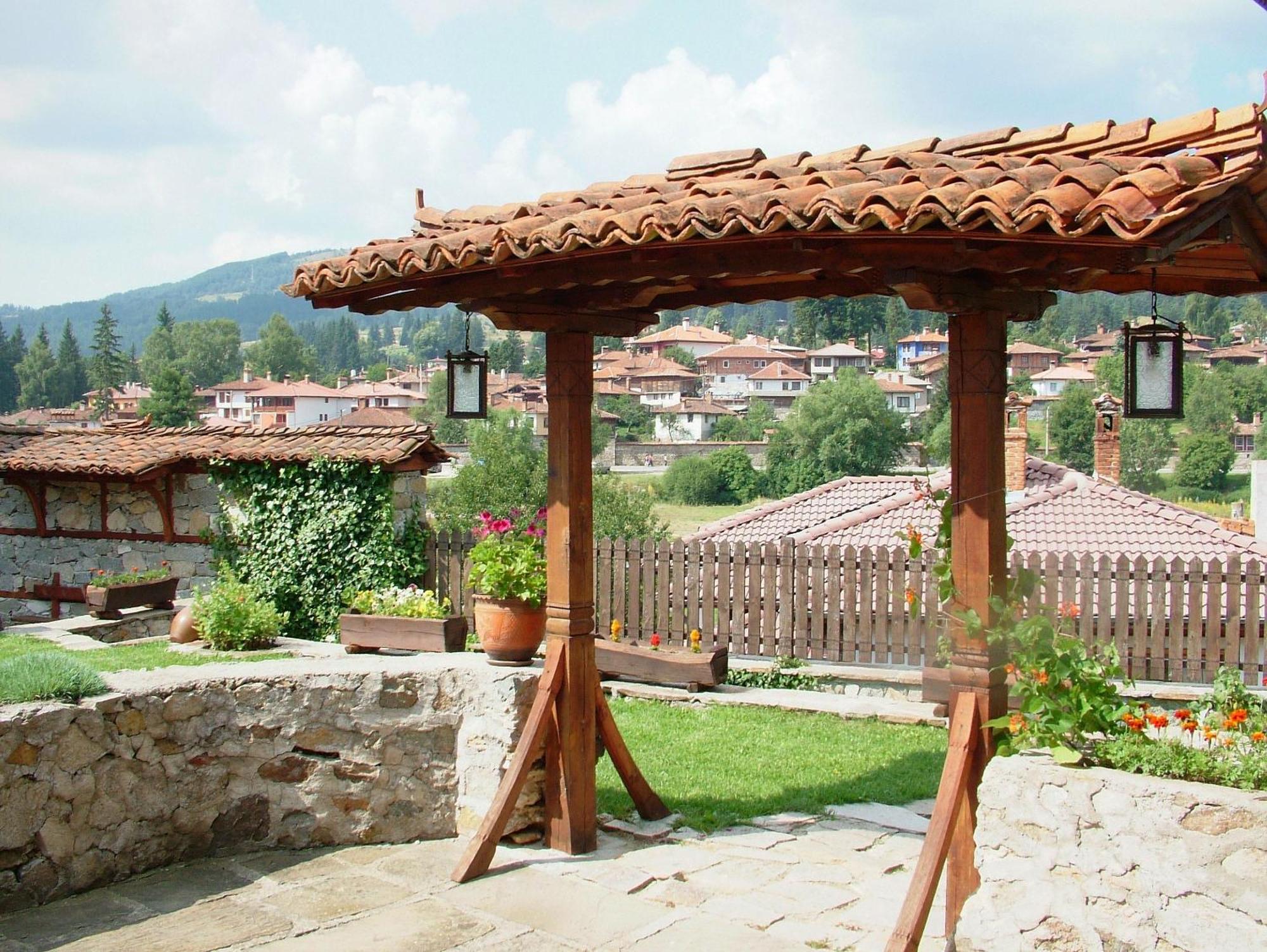 Hadji Neikovi Guest Houses Koprivshtitsa Esterno foto