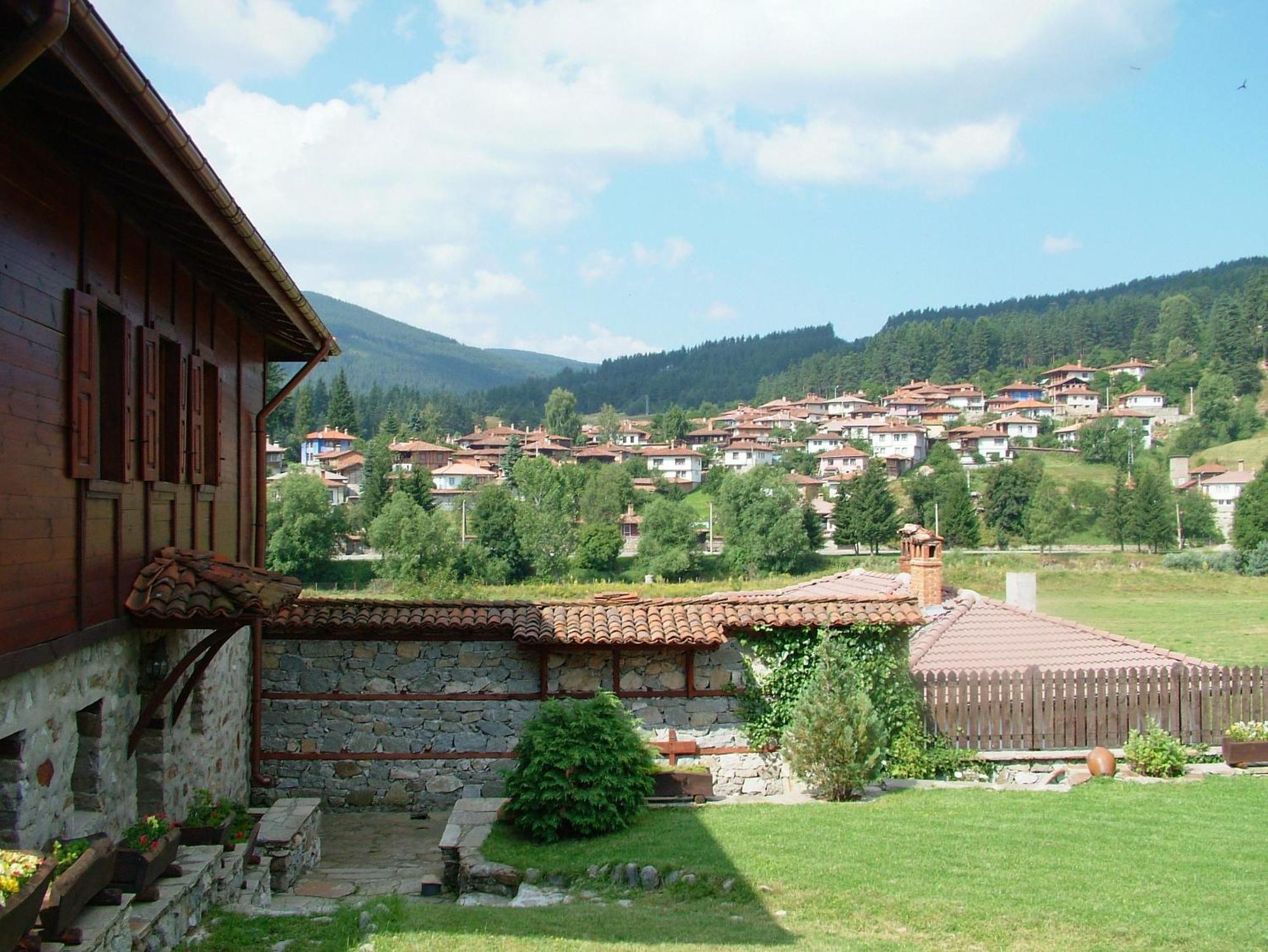 Hadji Neikovi Guest Houses Koprivshtitsa Esterno foto