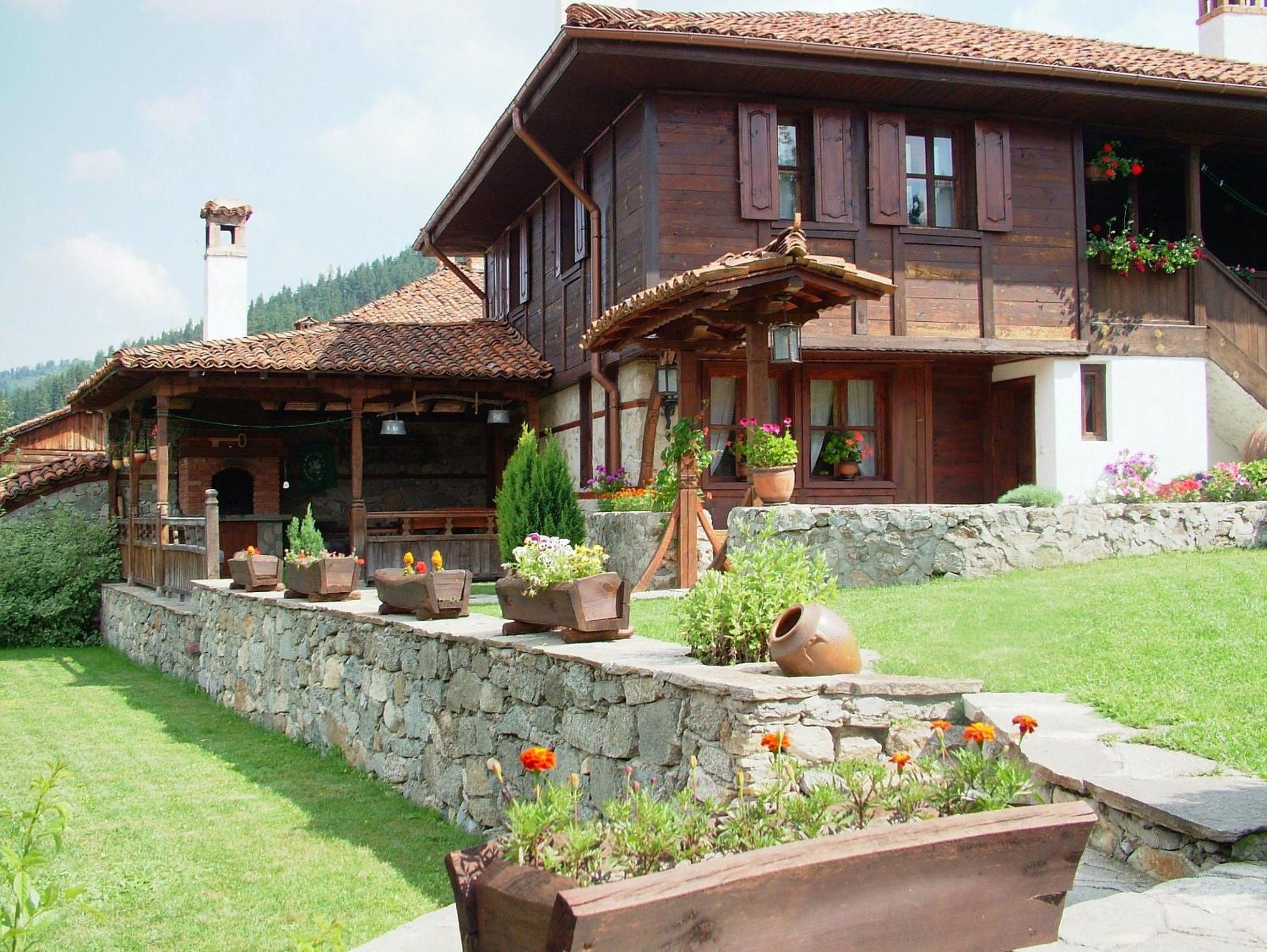 Hadji Neikovi Guest Houses Koprivshtitsa Esterno foto