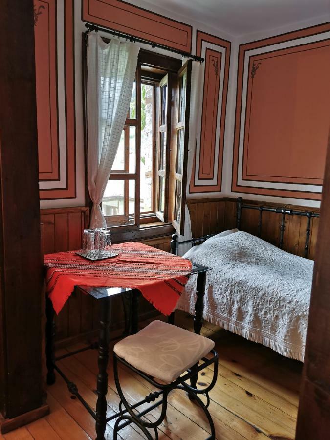Hadji Neikovi Guest Houses Koprivshtitsa Esterno foto