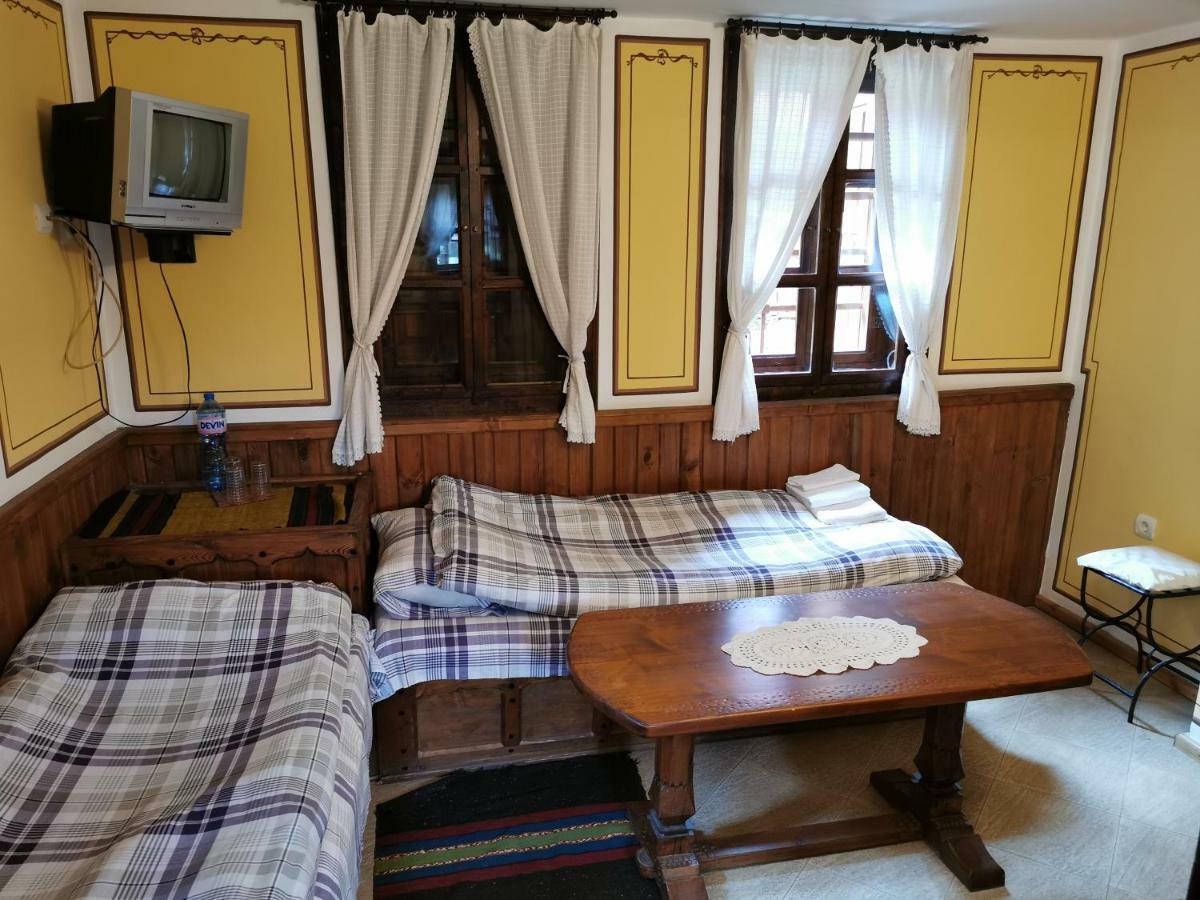 Hadji Neikovi Guest Houses Koprivshtitsa Esterno foto