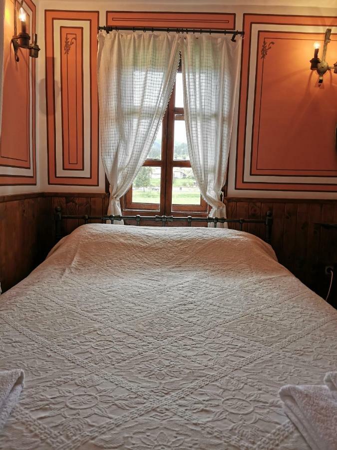 Hadji Neikovi Guest Houses Koprivshtitsa Esterno foto