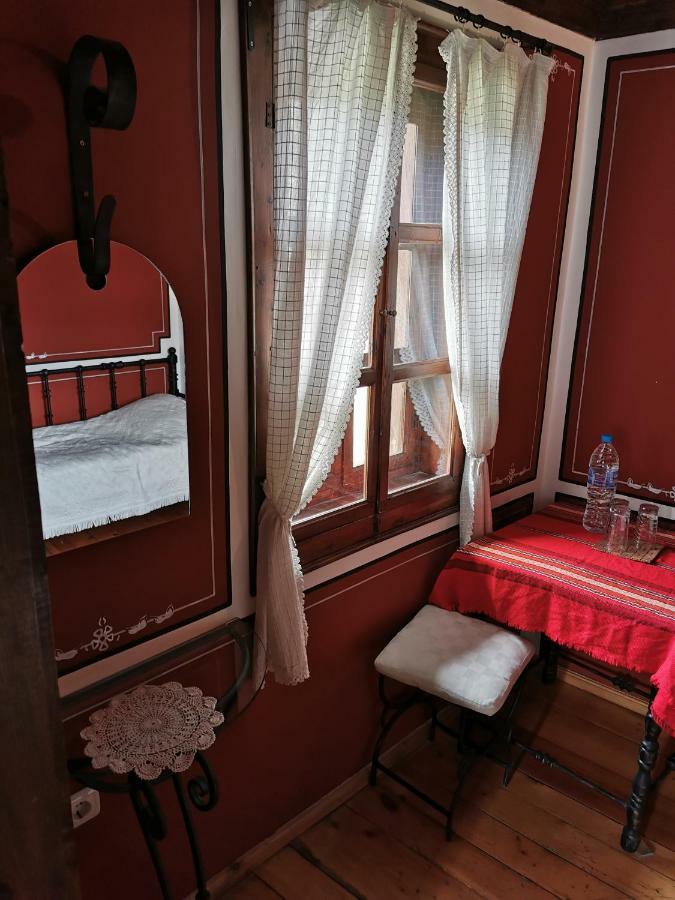 Hadji Neikovi Guest Houses Koprivshtitsa Esterno foto