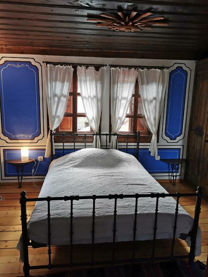 Hadji Neikovi Guest Houses Koprivshtitsa Esterno foto