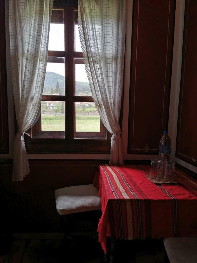 Hadji Neikovi Guest Houses Koprivshtitsa Esterno foto