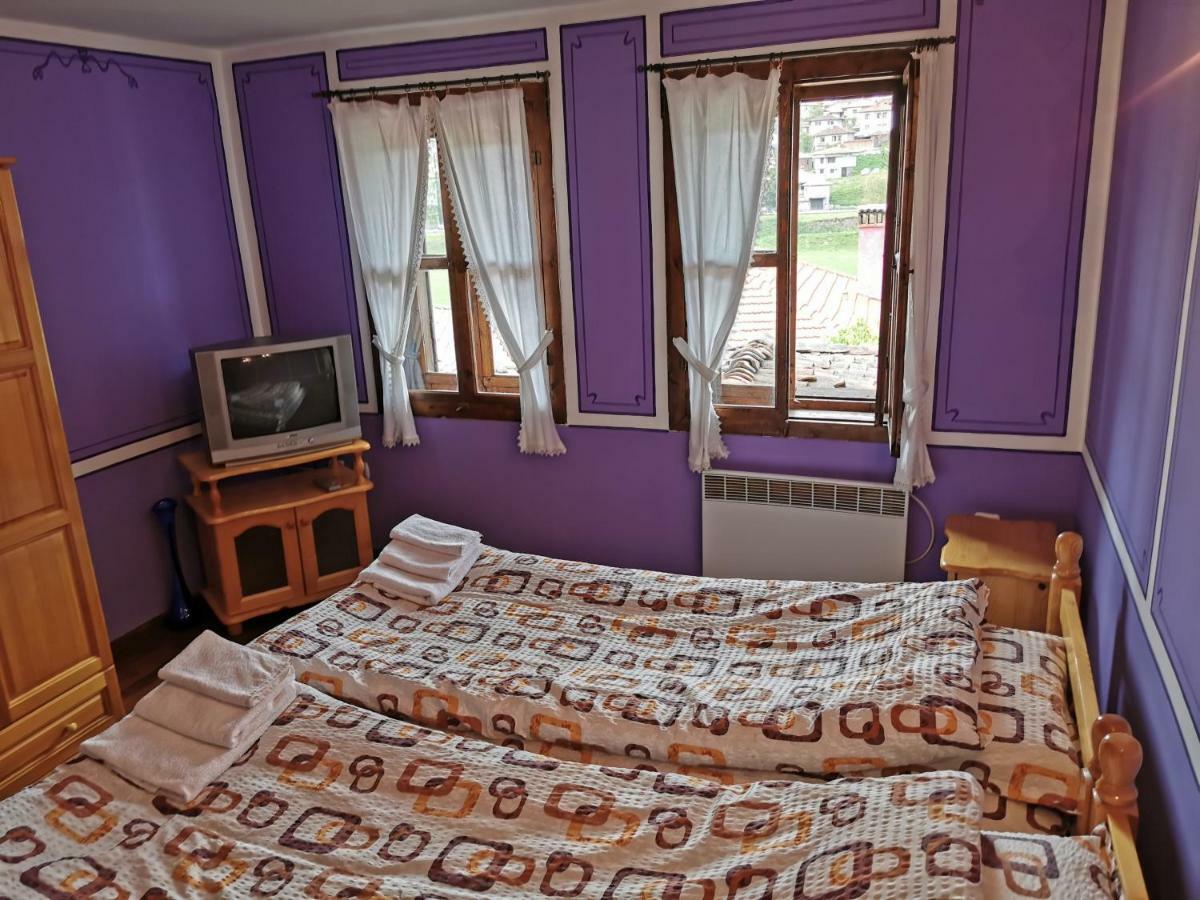 Hadji Neikovi Guest Houses Koprivshtitsa Esterno foto