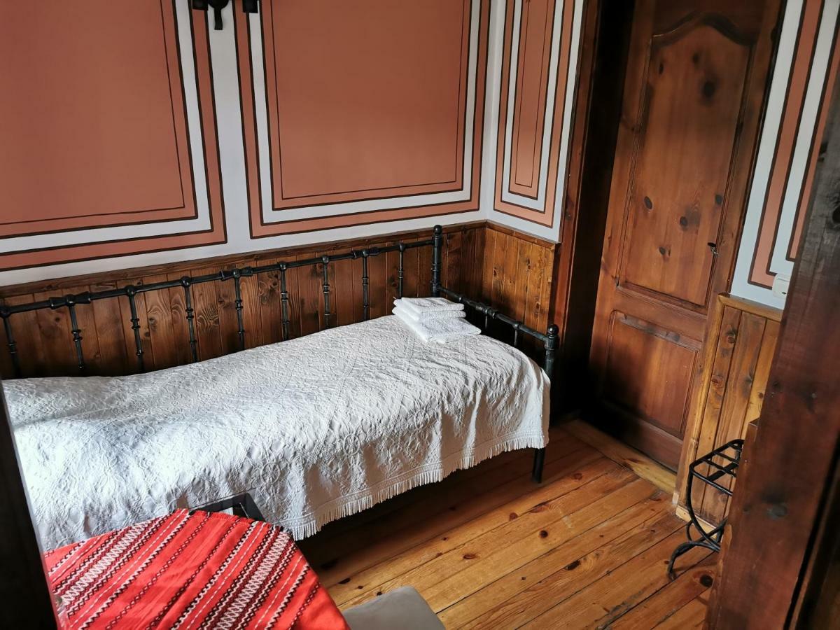 Hadji Neikovi Guest Houses Koprivshtitsa Esterno foto