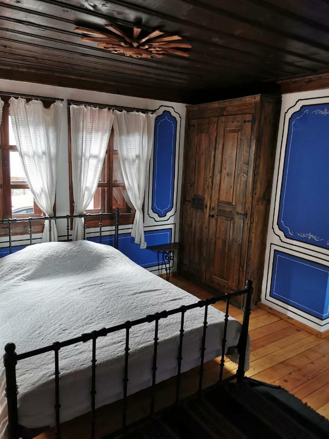 Hadji Neikovi Guest Houses Koprivshtitsa Esterno foto