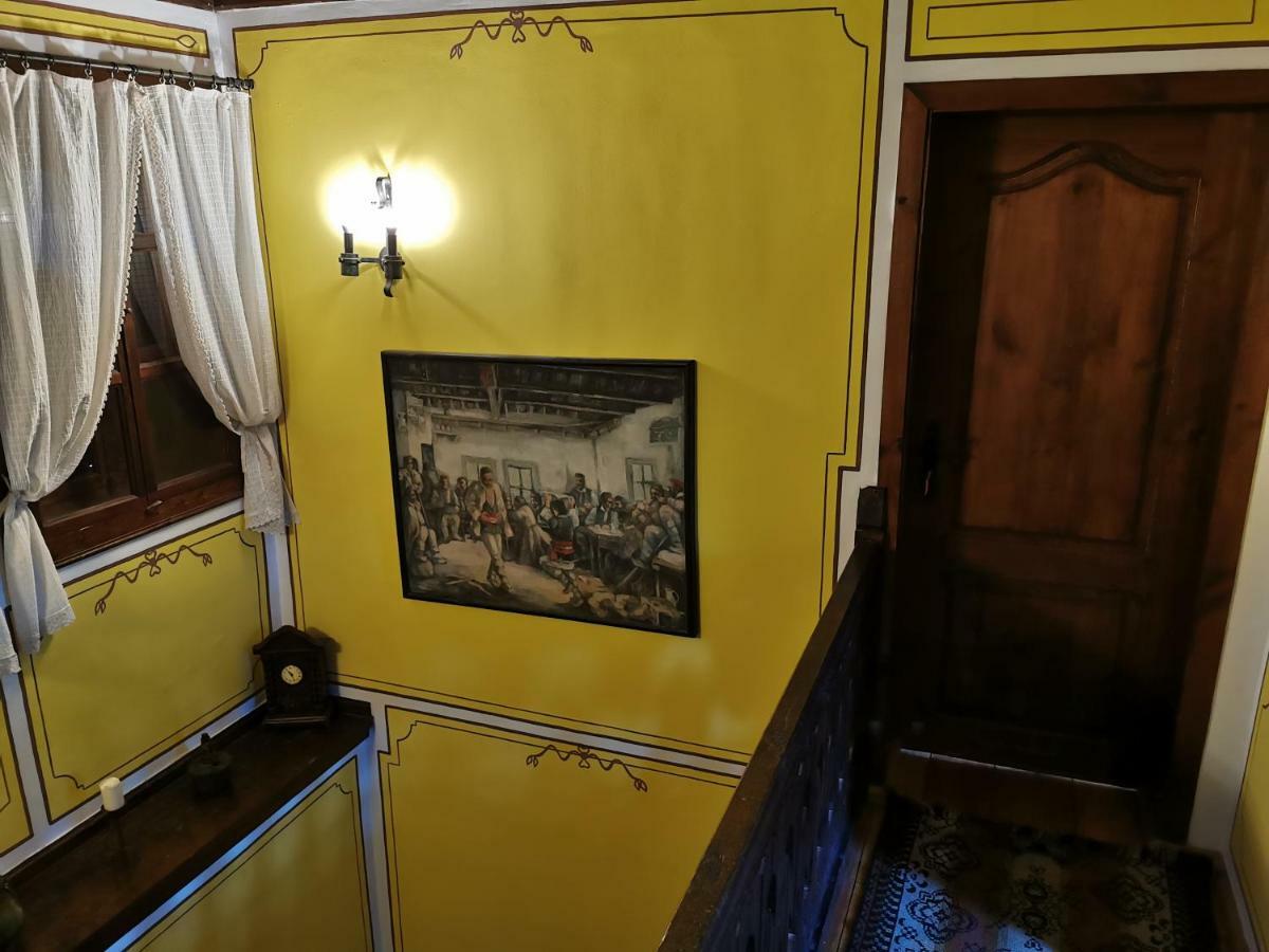 Hadji Neikovi Guest Houses Koprivshtitsa Esterno foto