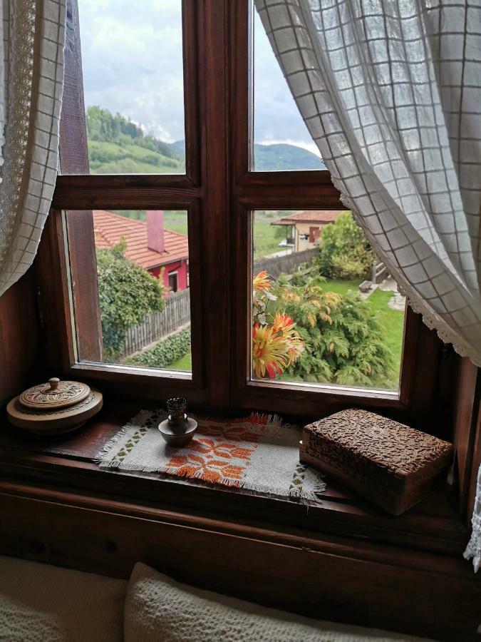 Hadji Neikovi Guest Houses Koprivshtitsa Esterno foto