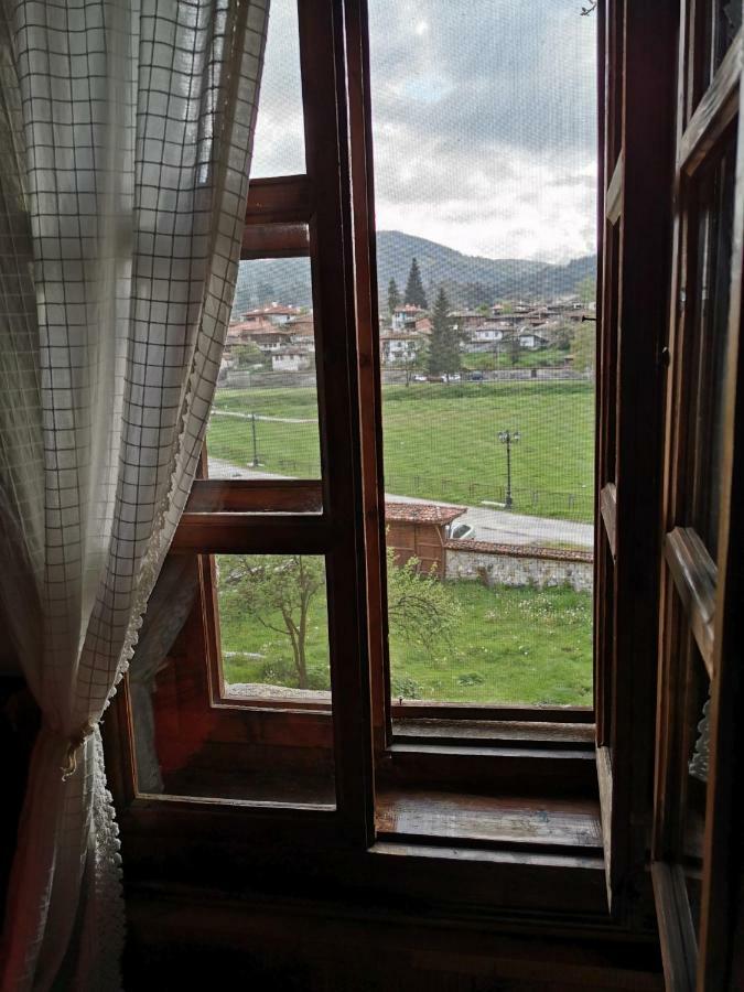 Hadji Neikovi Guest Houses Koprivshtitsa Esterno foto