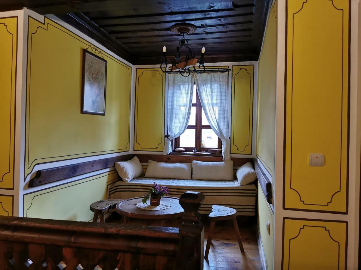 Hadji Neikovi Guest Houses Koprivshtitsa Esterno foto