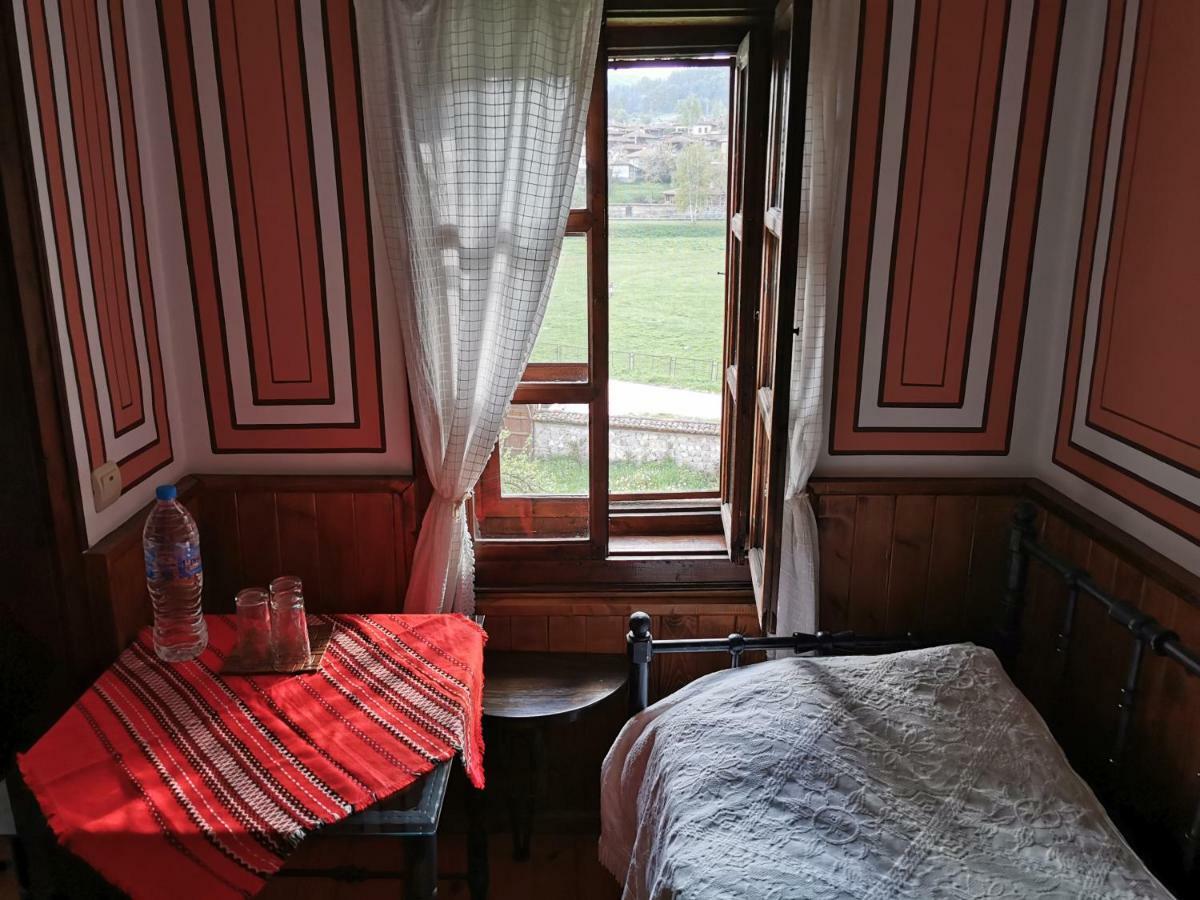 Hadji Neikovi Guest Houses Koprivshtitsa Esterno foto